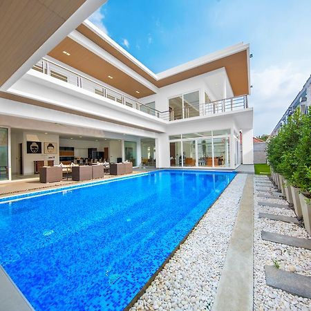 Davinci Pool Villa Паттайя Экстерьер фото