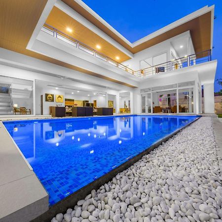 Davinci Pool Villa Паттайя Экстерьер фото